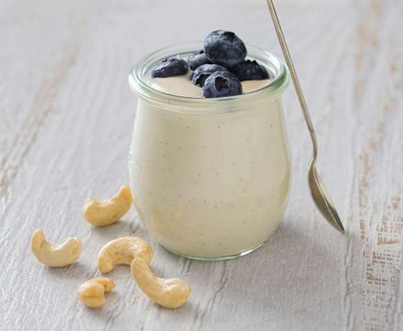 Vanilla cashew yoghurt