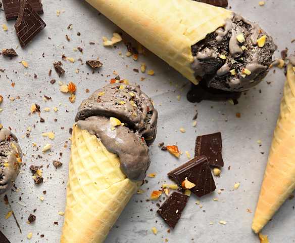 香蕉可可竹炭冰淇淋