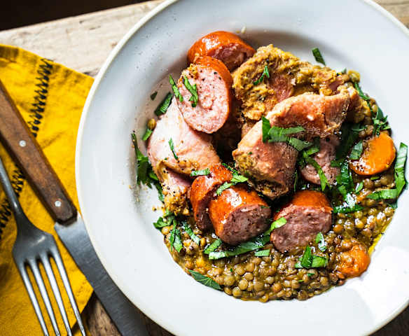 Petit salé aux lentilles, curry et gingembre