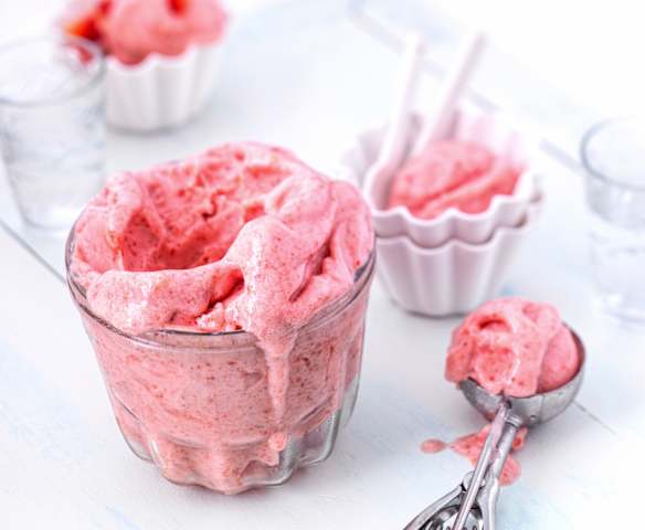 Glace à la fraise sans crème