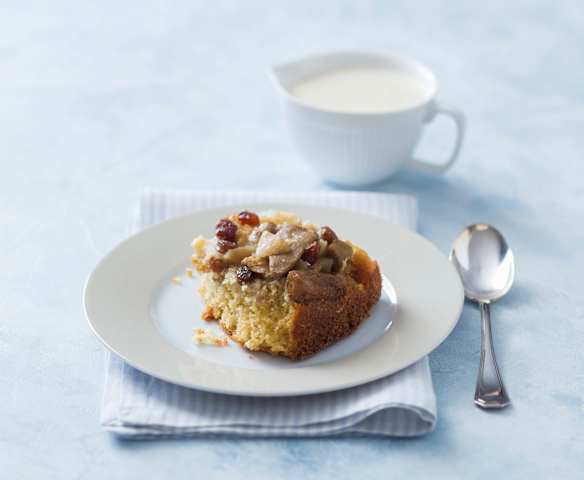 Apple, feijoa and ginger sponge pudding
