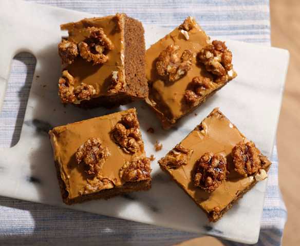 Gluten-free Coffee and Walnut Cake Traybake Gluten-free Coffee and Walnut Cake Traybake