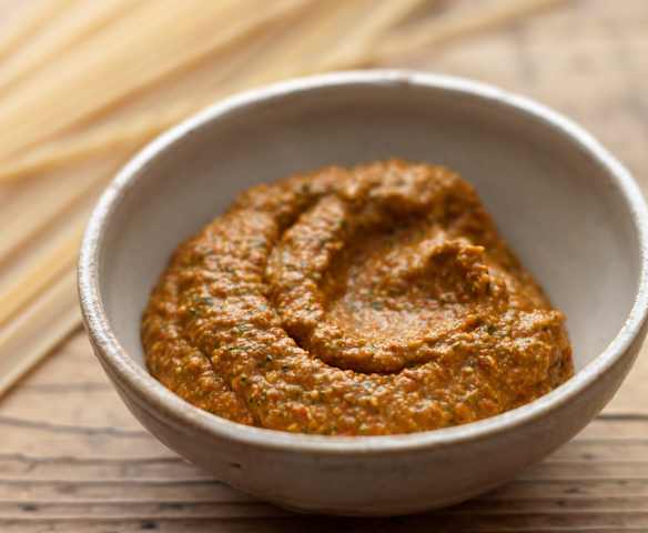 Roasted Red Pepper and Parsley Pesto