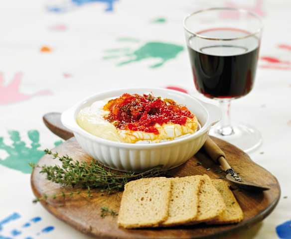 Queijo com doce de pimentos