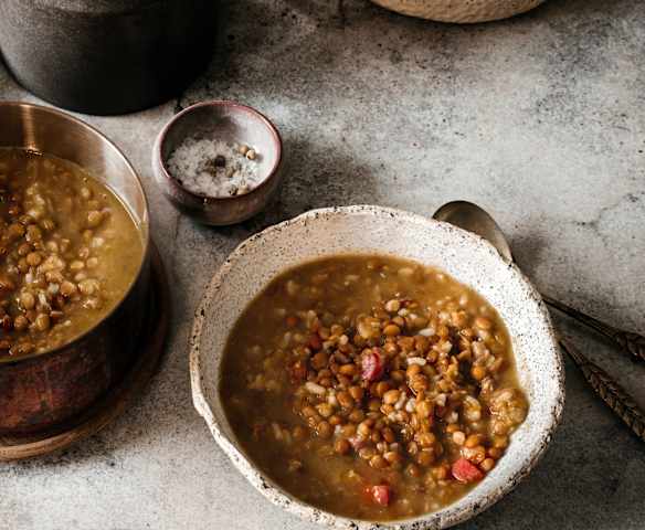 Lentejas con arroz y jamón