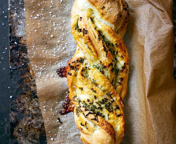 Pain torsadé cheddar et ciboulette