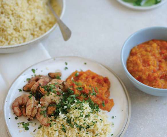 "Arroz" de coliflor con mariscos