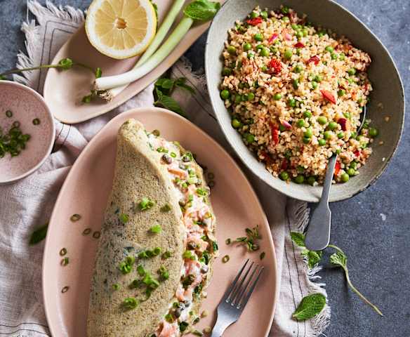 Bulgur com legumes e omelete com salmão fumado Bulgur com legumes e omelete com salmão fumado