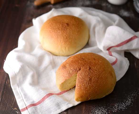 晨烤鐵鍋圓麵包