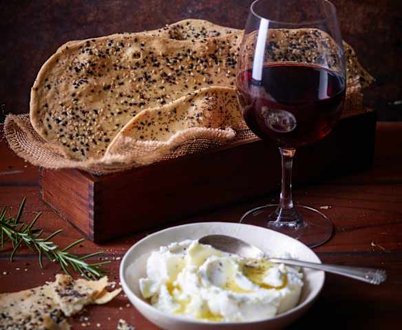 Aperitivos salados de ajonjolí