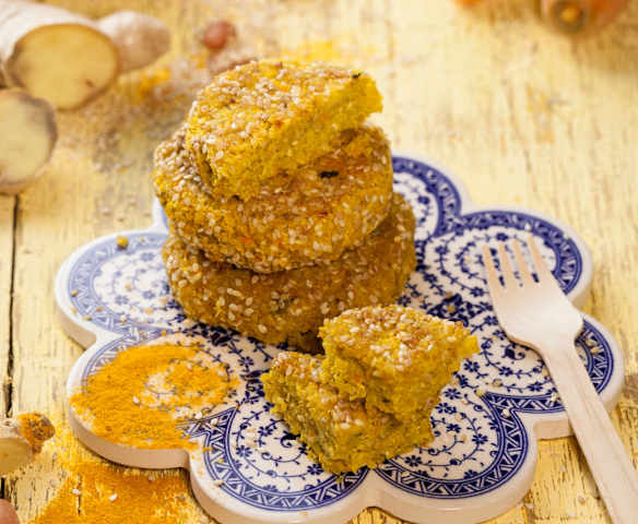 Burger speziati di quinoa e cannellini