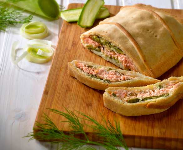 Salmone con zucchine in crosta