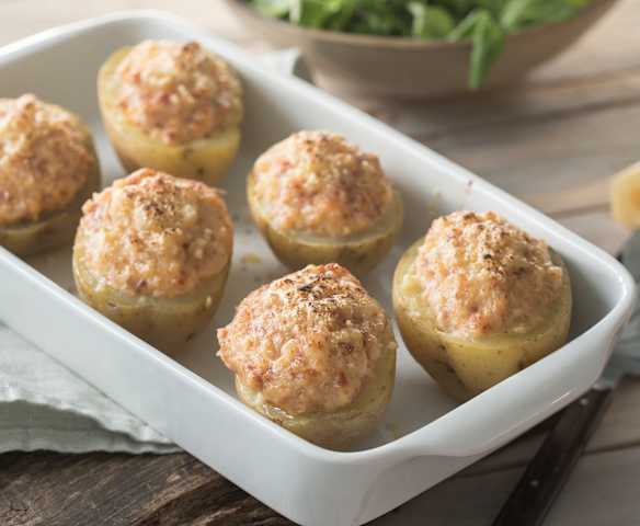 Patatas rellenas de jamón y gambas