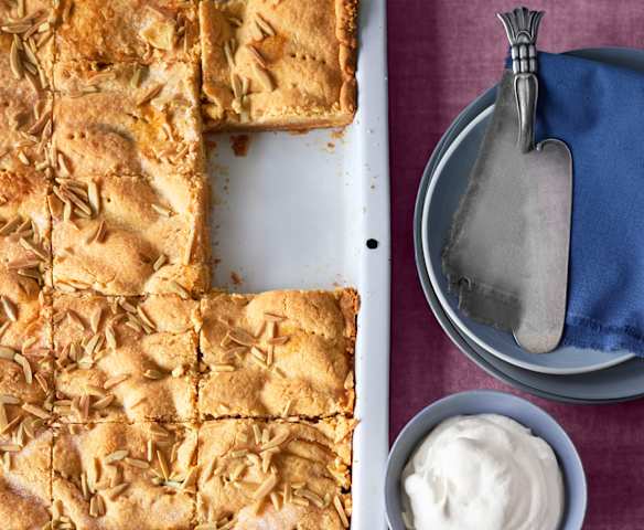 Gedeckter Quittenkuchen