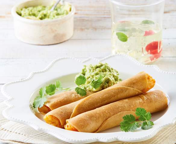 Taquitos dorados de papa y chorizo vegetariano