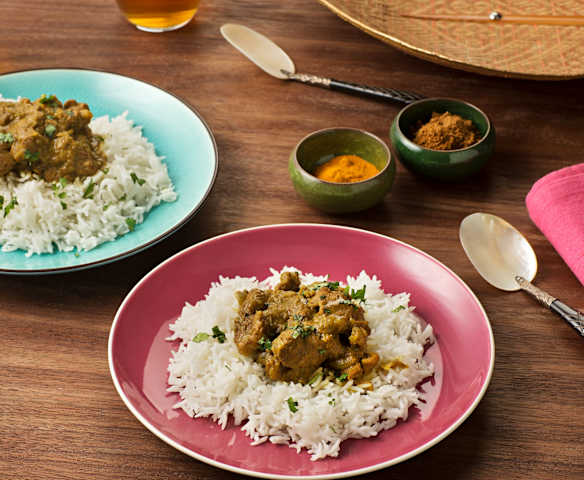 Cordero garam masala con arroz basmati