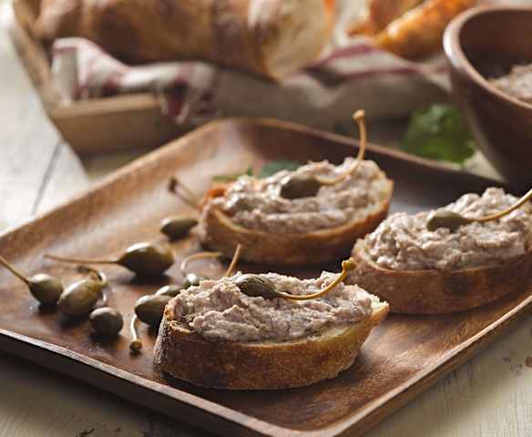 Kaparová pomazánka se sardinkami