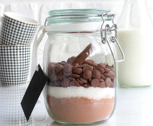 Sıcak Çikolata Kavanozu