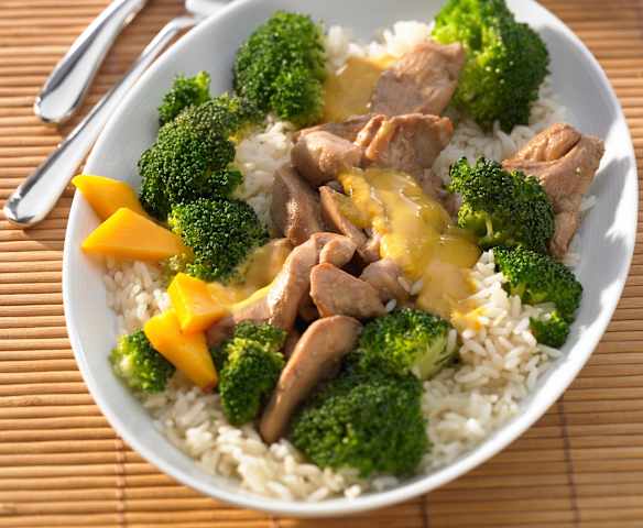 Mango-Hähnchen mit Brokkoli und Reis