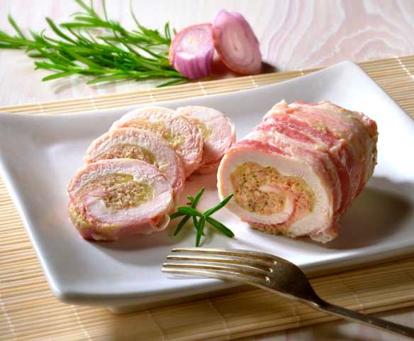 Rotolo di pollo e pancetta alla fontina
