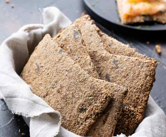 Pane croccante di grano saraceno e semi