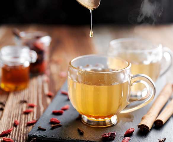 Infusión de frutos rojos con canela y clavo