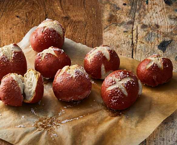 Laugenbrötchen (Panini di Heidi) Laugenbrötchen (Panini di Heidi)