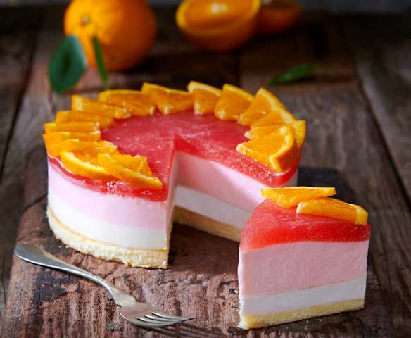 Yogurt mousse cake all'arancia