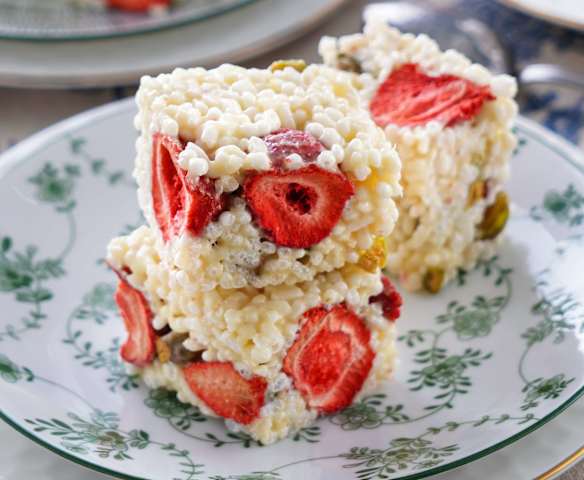 草莓煉乳雪花米餅