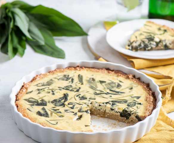 Ziemniaczany quiche z czosnkiem niedźwiedzim