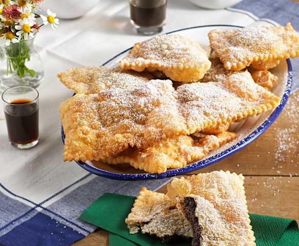 Tiroler Kirchtagskrapfen (Pechmandl-Tascherln)