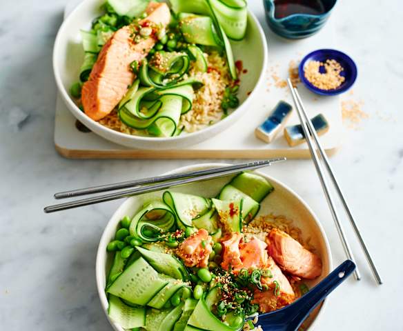 Teriyaki salmon with edamame and cucumber (Diabetes) Teriyaki salmon with edamame and cucumber (Diabetes)