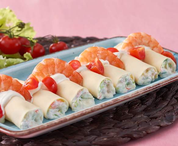 Canelones fríos de palitos de surimi y jamón