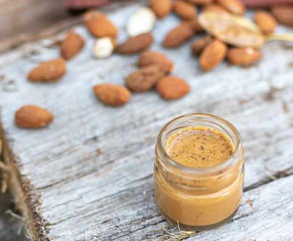Manteiga de amêndoa e baunilha