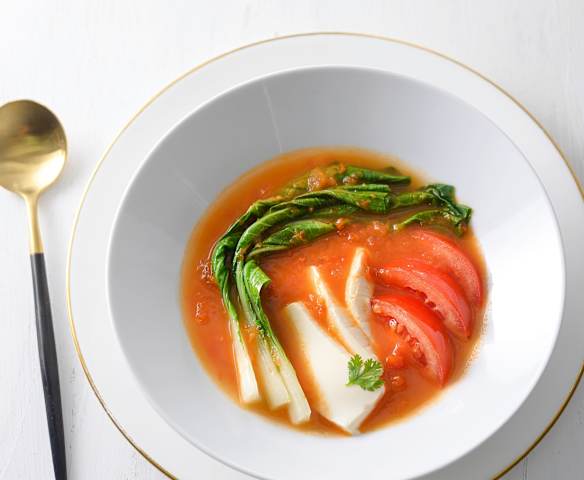 白菜蕃茄豆腐湯