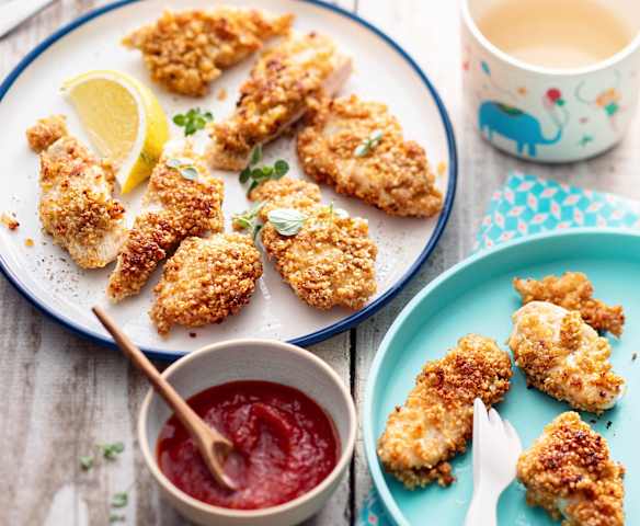Filetti di pollo alla quinoa con ketchup Filetti di pollo alla quinoa con ketchup