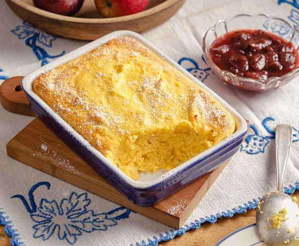 Saftiger Polentaauflauf mit Äpfeln (glutenfrei) Saftiger Polentaauflauf mit Äpfeln (glutenfrei)