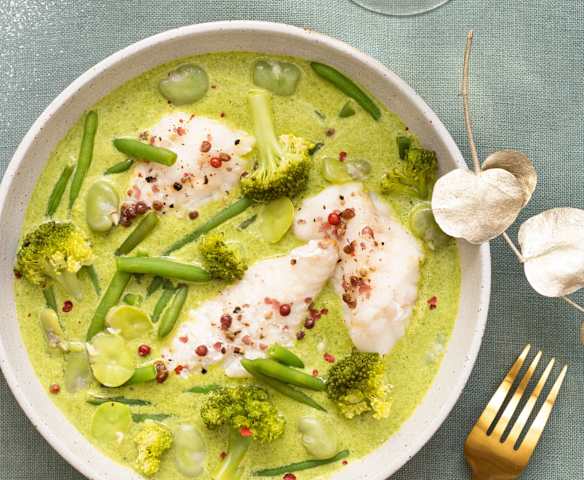 Blanquette de lotte à l'oseille et légumes verts