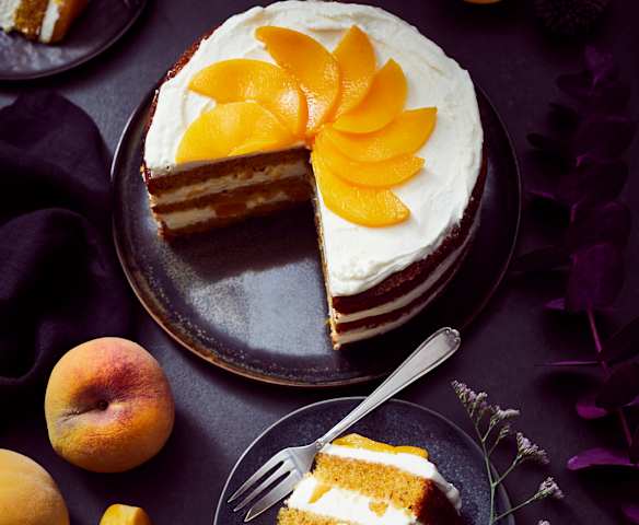 Möhren-Pfirsich-Torte
