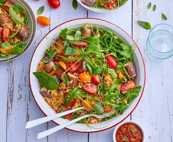 Salade d'aubergines vapeur, boulgour et pesto rosso