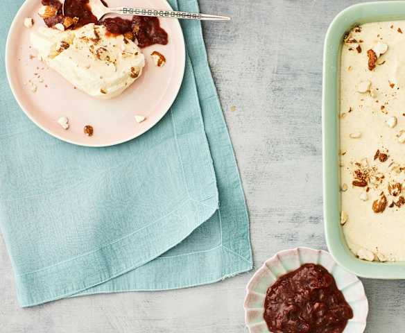 Polenta-Flammeri mit Zwetschgenröster