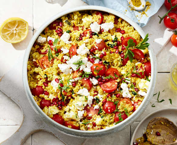 Bärlauch-Bulgur-Salat mit Cherry-Tomaten und Feta Bärlauch-Bulgur-Salat mit Cherry-Tomaten und Feta