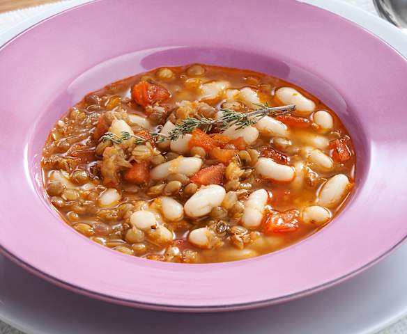 Guiso de lentejas y alubias con verduras