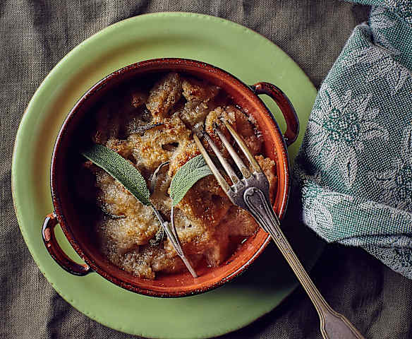 Gnocchi di patate crude e pane