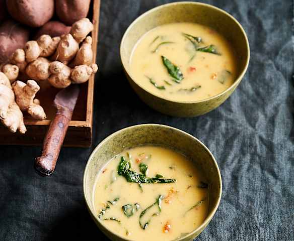 Creme de batata-doce, coco e cardamomo