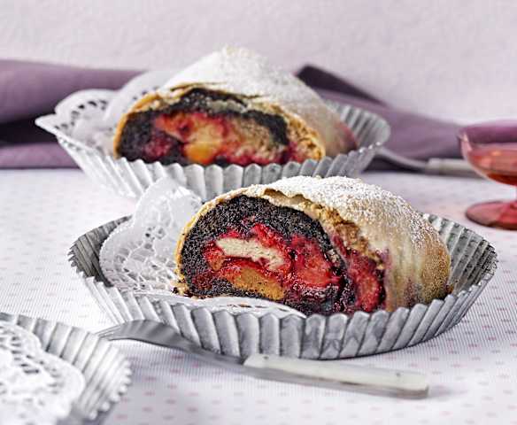 Zwetschken-Mohn-Strudel