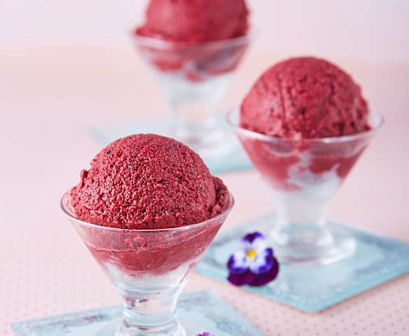 Sorbete de frutos rojos y yogur