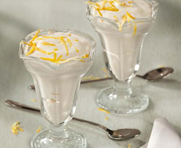 Crema helada de limón