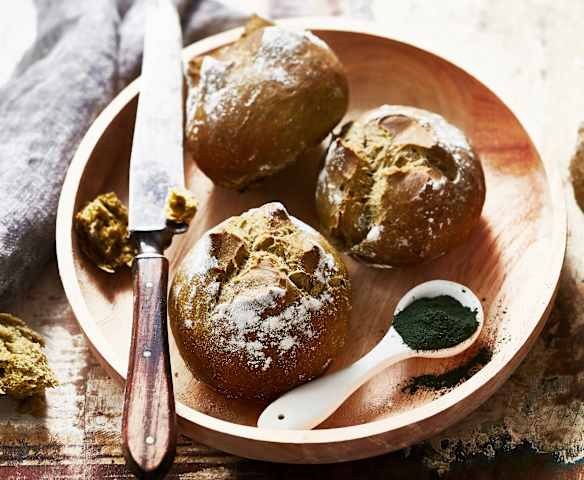 Pain à la spiruline