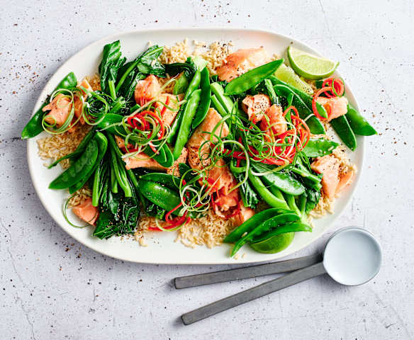 Sous vide salmon with greens (Diabetes, TM6)